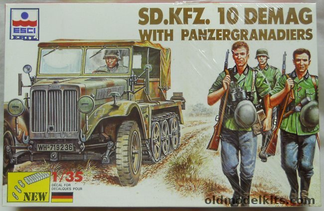 ESCI 1/35 Sd.Kfz.10 Demag Semi-Track Transport with Panzergranadiers, 5027 plastic model kit